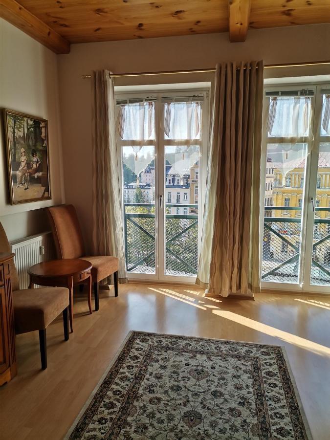 Apartment Marina Mariánské Lázně Esterno foto