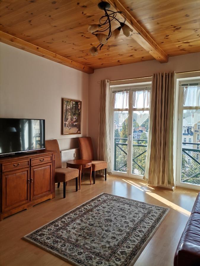 Apartment Marina Mariánské Lázně Esterno foto