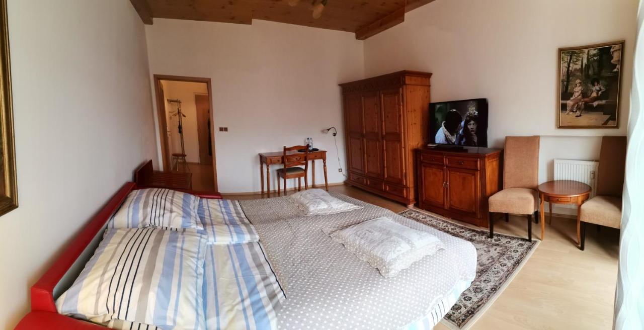 Apartment Marina Mariánské Lázně Esterno foto